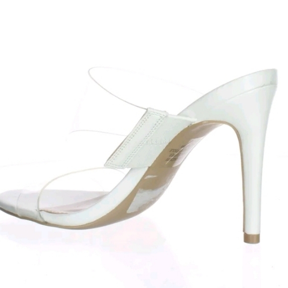 🎀Clearance🎀 NEW BCBG Jordie Clear Sandals clear straps, cushioned soles Size 8 - Picture 3 of 6